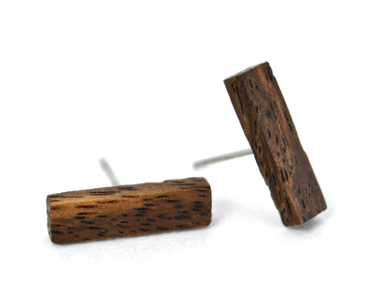 monkeypod bar stud earrings