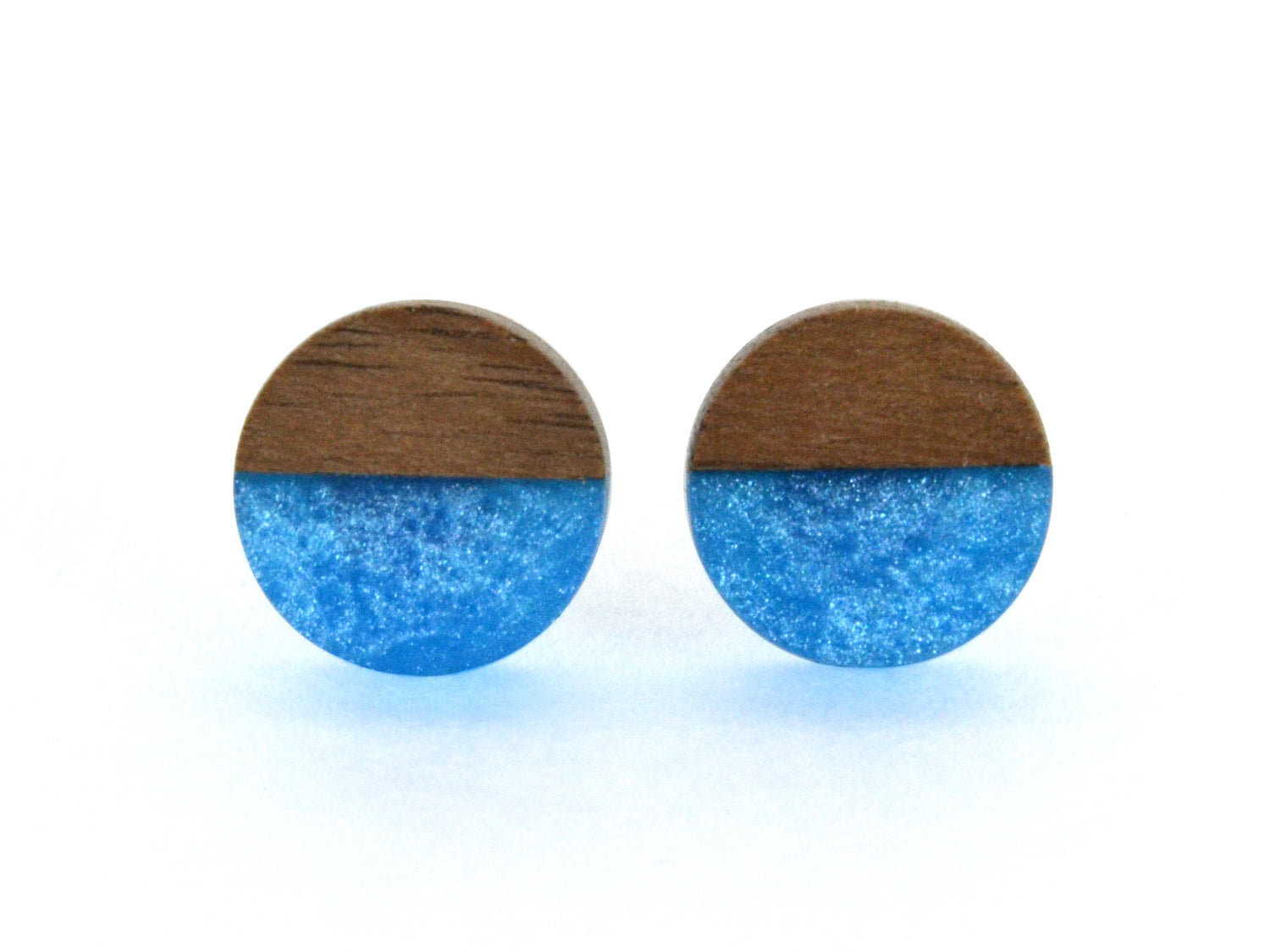 dark walnut round stud earrings with ocean blue epoxy